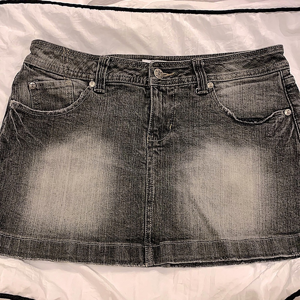 NO BOUNDARIES- girls junior black jean skirt